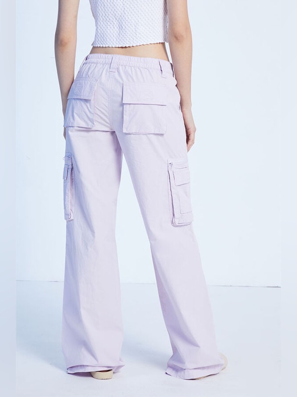 Pac Sun, low rise lilac cargo pants, puddle pants size Medium